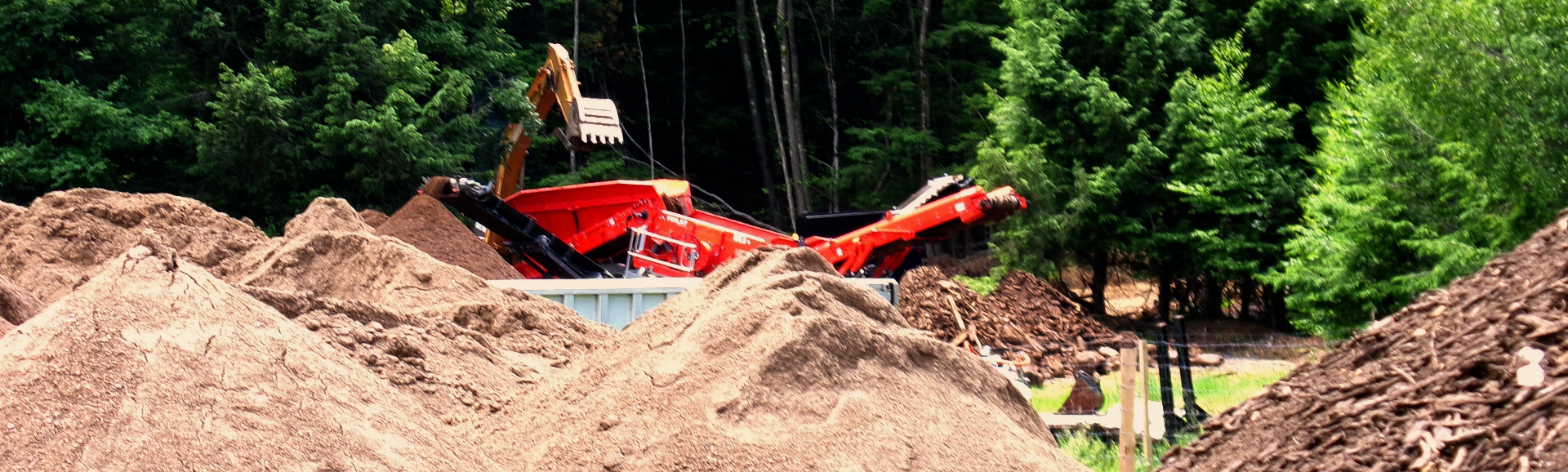 Screening plant working the yard